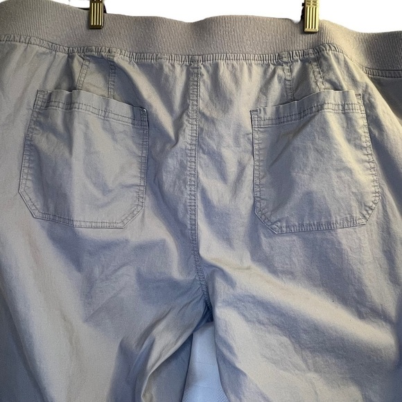 Reitmans Capris Pants Gray Size 22 Petite - Picture 6 of 9